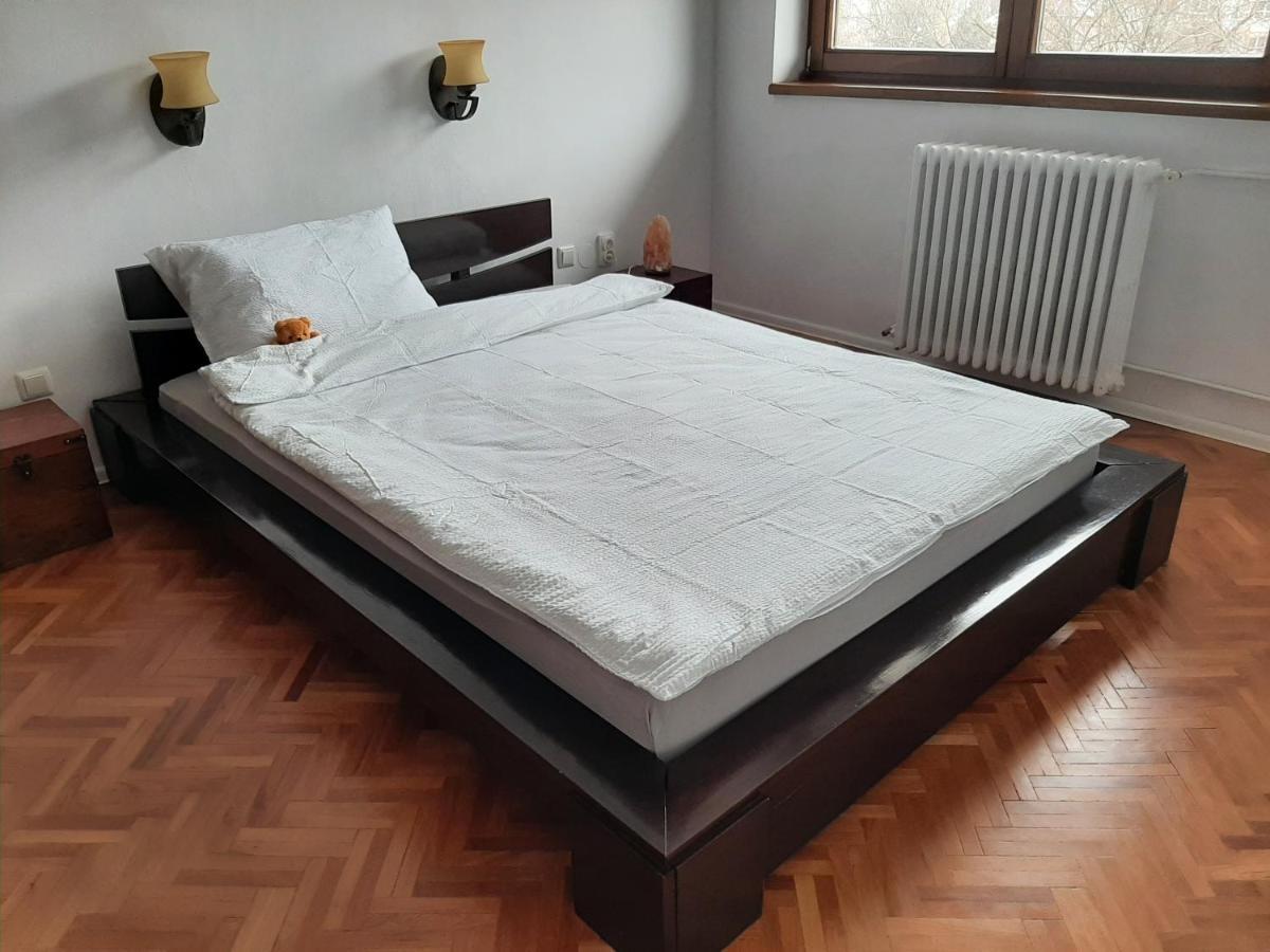 Hyggelig Apartment Oradea Exterior photo
